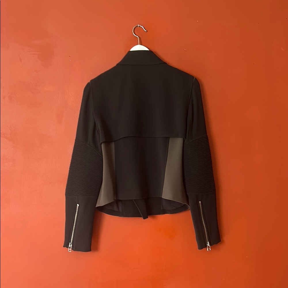 Aritzia Wilfred Black and Brown Bomber Jacket - Picture 3 of 16